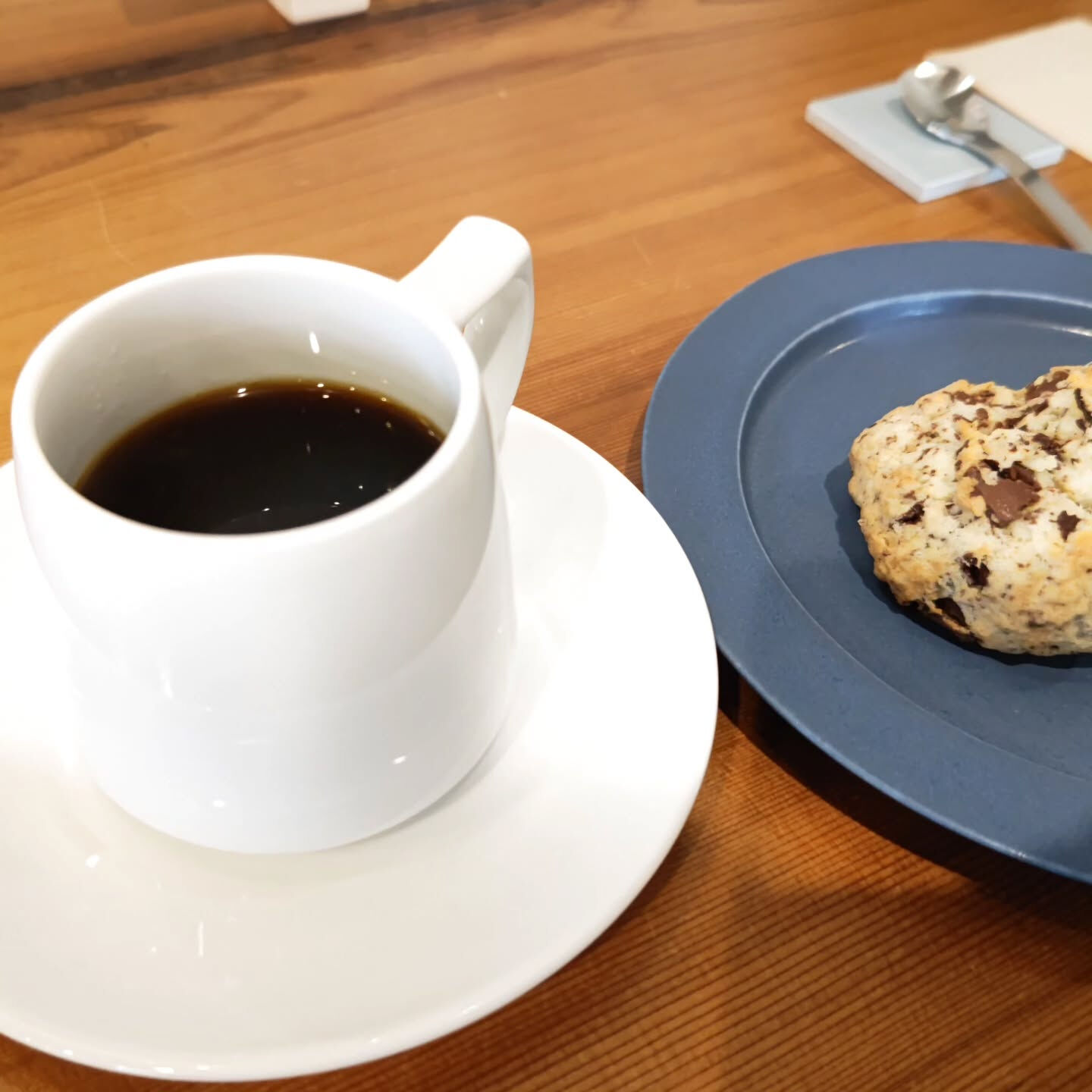 吉川市にあるカフェ「Peaberry」は、コーヒー愛好者にと